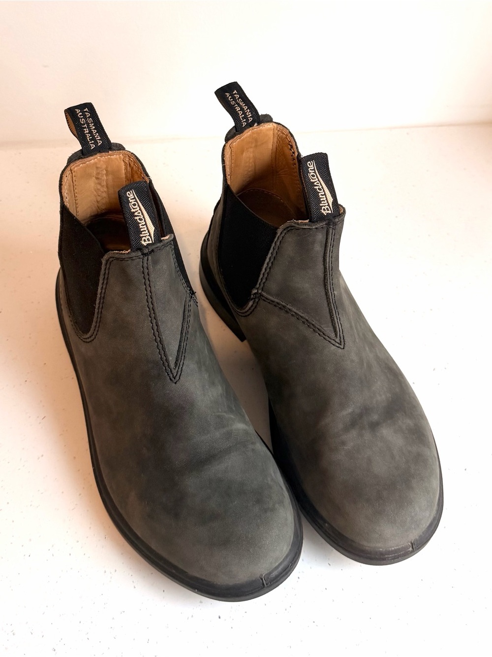Authentic Blundstone Chelsea Boots-Ladies 4.5/Youth 3 - Picture 4 of 7